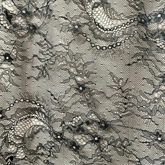 Loft black lace overlay top tee short sleeves lined medium - Picture 7 of 7